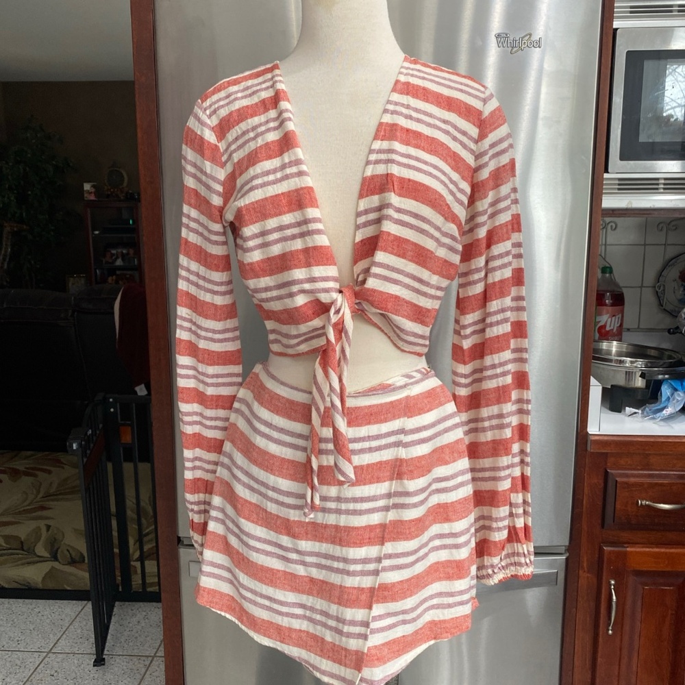 Lovers + friends small skort top set berry linen revolve stargazer